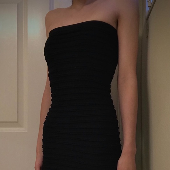 Tight black rippled dress- high quality snug fit - Picture 1 of 5